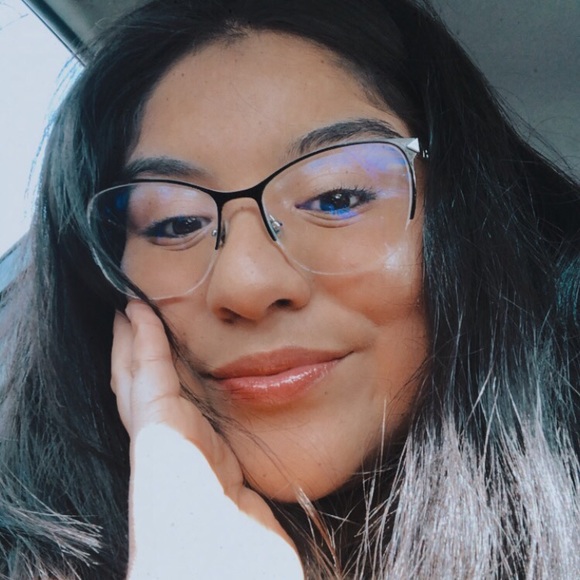 Meet your Posher, Kimberly - Picture 1 of 1